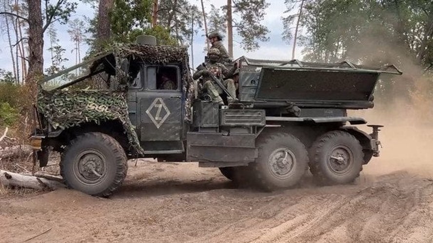 Знищена російська військова техніка на фронті в Україні