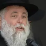 Головний рабин Києва Бінʼямін Йонатан Маркович у залі суду, фото Hromadske.ua