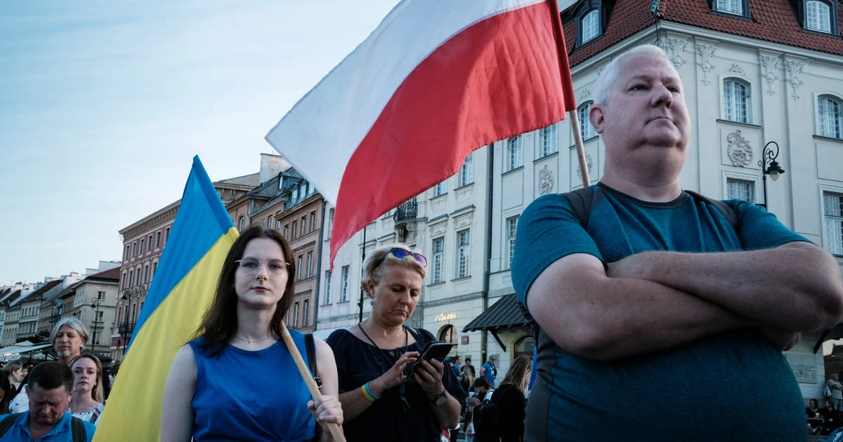 «Рейтинг» оприлюднив дані серпневого зрізу: 51% біженців у Польщі орієнтуються на Україну