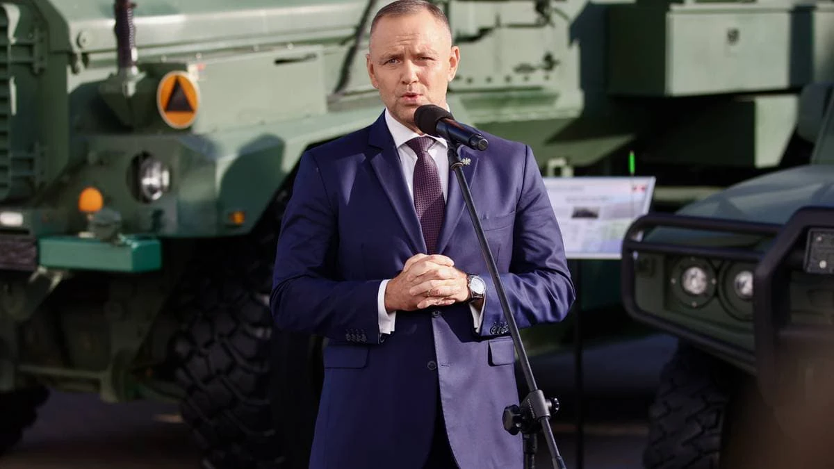 Пошкоджений локомотив на станції Ягодин після влучання реактивного меш-дрона 13 вересня 2026 року